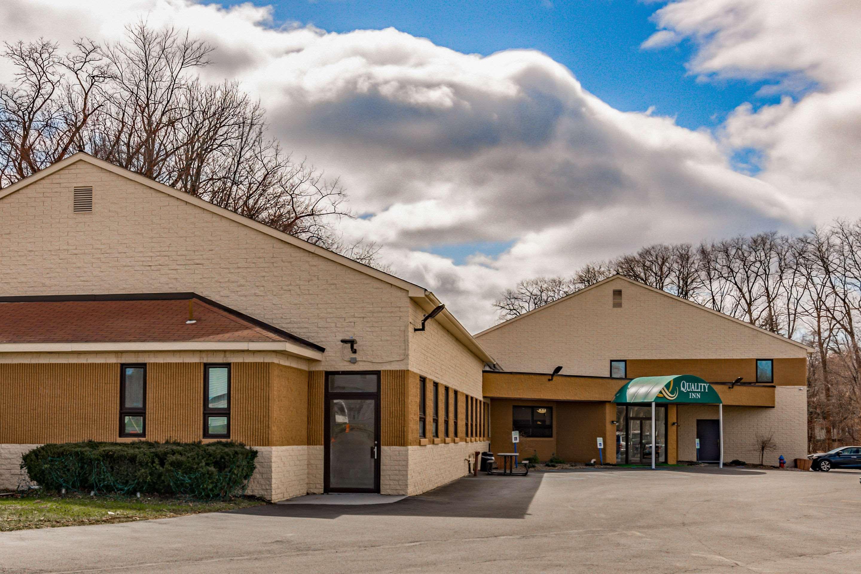 Quality Inn Schenectady - Albany Zewnętrze zdjęcie